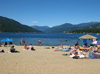 Christina Lake Village Eksteriør billede